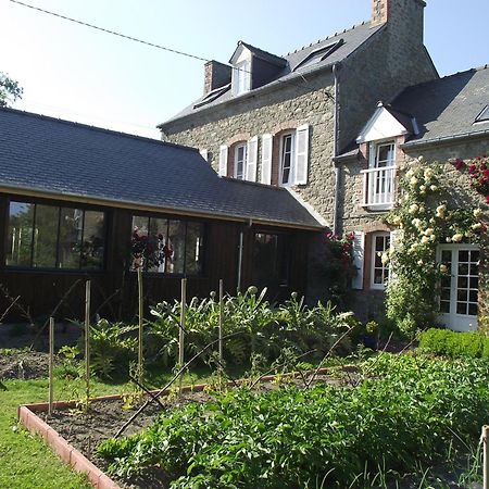 Chambres D'Hotes Le Clos D'Enhaut ดีนาร์ ภายนอก รูปภาพ