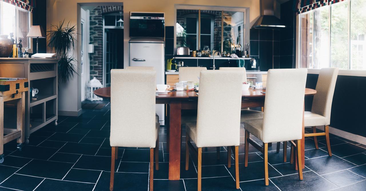 Chambres D'Hotes Le Clos D'Enhaut ดีนาร์ ภายนอก รูปภาพ